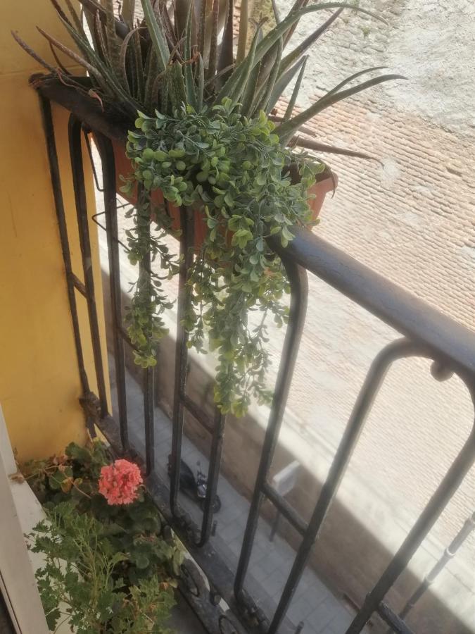 Apartamento En El Rastro Madrid Exterior photo